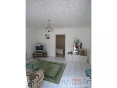 FLATmix.de/ Möblierte 2-ZKB-Souterrain-Wohnung mit TERRASSE