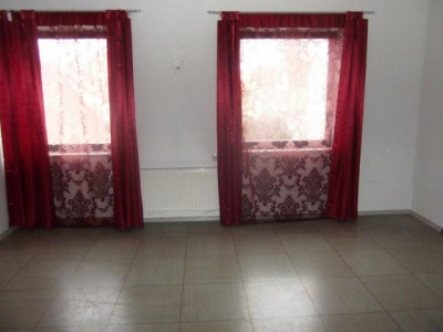 Großzügiges Wohn- und Gewerbehaus in Schopfloch