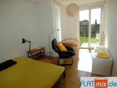 FLATmix.de / Möblierte Zimmer mit Terrasse und GARTEN, Nähe Oetker