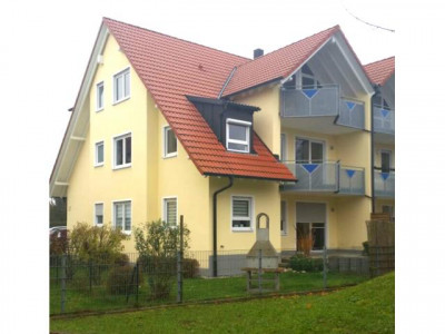 Freundliche und neuwertige DG-Wohnung mit Balkon in Lauingen