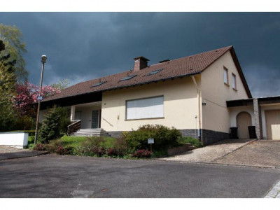Fröndenberg: Großes Einfamilienhaus mit Potential !
