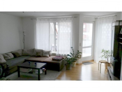 * Helle 2-Zimmer-Wohnung mit offener Wohnküche und toller Loggia *