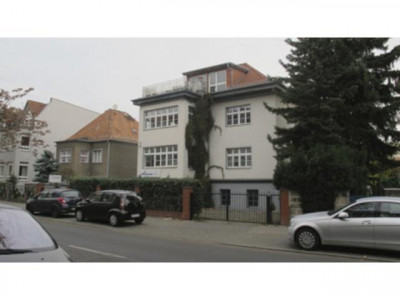 Büro- oder Praxisfläche im EG, sonnig, mit Stellplatz, sehr guter Infrastruktur