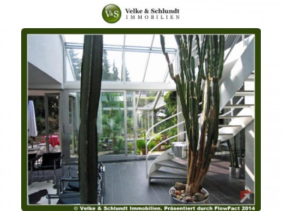 Sommergarten draußen, Wintergarten und Gewächshaus drinnen: Viel Licht und Luft zum Leben