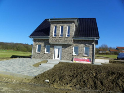 Neidrigenergiehaus zu verkaufen .Neubau,DHH.