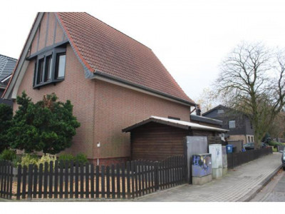Freistehendes gepflegtes Haus in Delmenhorst  von privat