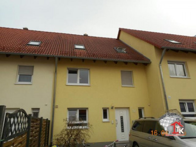 RMH in Sachsen b.Ansbach mit 6 Zi. 2 Bäder, Garage