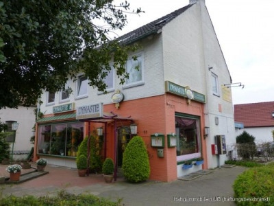 4-FAMILIENHAUS PLUS RESTAURANT !! ZUM EIGENNUTZ ODER PACHTOBJEKT. ZENTRAL GELEGEN, SUPER LAGE.