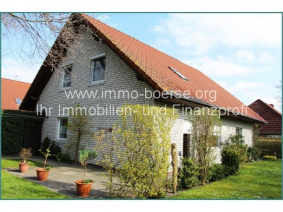 Hier können Sie selbst entscheiden!! Ein-Zweifamilienhaus in schöner Siedlungslage!!