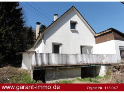 Handwerklich begabt? Renovierungsbedürftiges Einfamilienhaus mit großem Garten