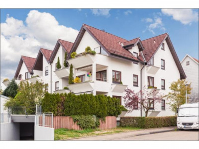 Charmante 2-Zimmer Erdgeschosswohnung + Terrasse + Außenstellplatz + Einbauküche