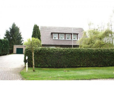 Solides Einfamilienhaus in schöner ruhiger Wohnlage auf einem 3000m² großem  Grundstück