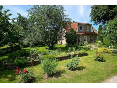 Leben wie im Urlaub auf Rügen mit Gesamt 30.000 qm Grund und