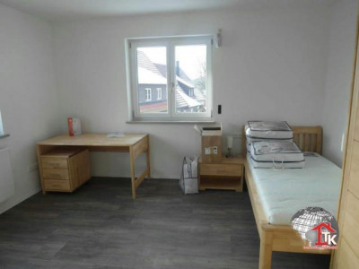 Komplett möblierte Ein-Zimmer-Wohnung mit Einbauküche und Balkon in Herrieden OT