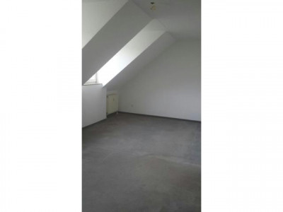 Schöne DG-Wohnung, ruhig+grün aber nur MIT WBS!!!