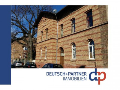 PROVISIONSFREI! Schicke 2-Zimmer-Altbauwohnung, Parkett, neues Bad in ruhiger Sackgasse