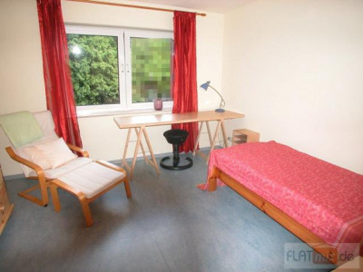 FLATmix.de/Freundliches, möbliertes Zimmer in einer 2er WG