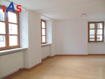 *Sanierte Altbauwohnung im Herzen von Sulzbach-Rosenberg*