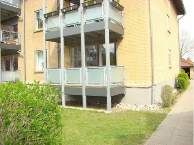 2-Zimmer-Erdgeschoss-Wohnung mit Westbalkon                                               in Büdelsdorf