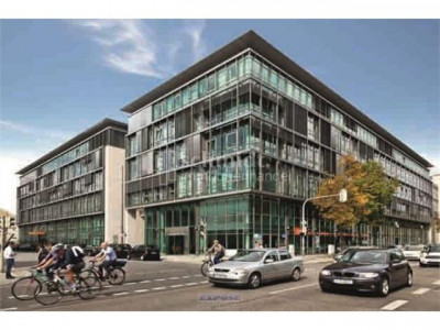 Direkt am Stiglmaierplatz ++ Kühlung ++ Top-Ausstattung + MVV- Anbindung