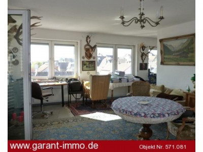 GROSSZÜGIGE 2 ZIMMER-WOHNUNG