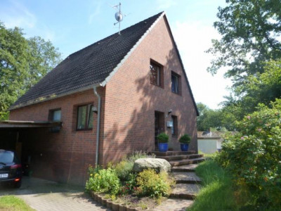 Großes Grundstück - ländlich gelegen !