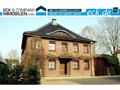 Straelen: Gediegenes, herrschaftliches Stadtanwesen mit Ausbaumöglichkeiten und Baugrundstück