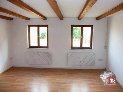 Sonnige 3 Zi. EG-Wohnung mit Garage und Gartennutzung in Langfurth-OT