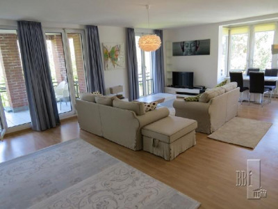 ALLEINAUFTRAG! SONNIGE WOHNUNG MIT LIFT, TIEFGARAGE UND GROßER TERRASSE AM STÖßENSEE