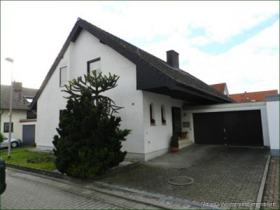 ***Familiengerechtes EFH, mit Garten und Doppelgarage***