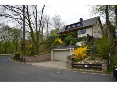 Hochwertiges Einfamilienhaus mit Einliegerwohnung - provisionsfrei