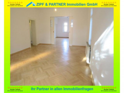 DRESDEN: WUNDERSCHÖNE  XXL 3 ODER 4 ZKB WOHNUNG IN EINER VILLA MIT BALKON !!