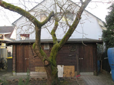 STOCKSTADT:  ATTRAKTIVES REIHEN - END - HAUS MIT TERRASSE UND GROSSEM GARTEN!