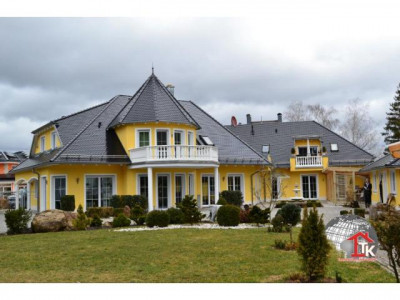 Aussergewöhnliche, geschmackvolle Landhausvilla in Amberg OT