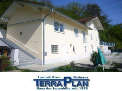 ZWEIFAMILIENHAUS IN ALLEINLAGE