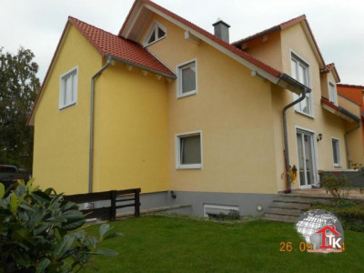 Hochwertige DHH mit Einliegerwohnung in Merkendorf