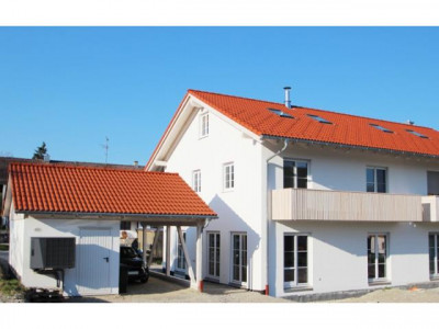Exklusive Neubau Doppelhaushälfte mit hohem Freizeitwert - Deining/Egling