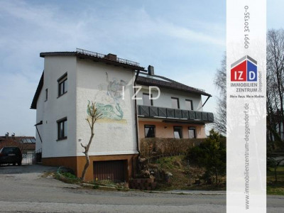 Ruhige Ortsrandlage mit reichlich Platz - MFH in Zwiesel