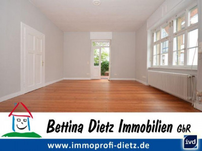 DIETZ: Grandiose Altbauwohnung mit Terrassen + Gartenzugang in einer tollen Jugendstilvilla