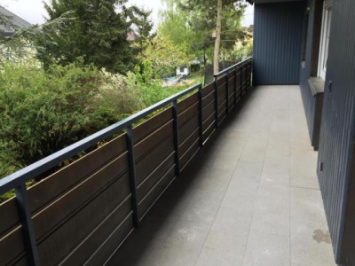 Neu renoviert, BAD mit Wanne, Südbalkon mit Zugang zum Garten!