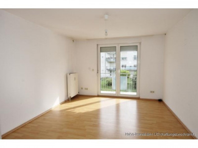 *** 2 Zi.Whg. mit Balkon/ EBK und TGstellpl. ***
