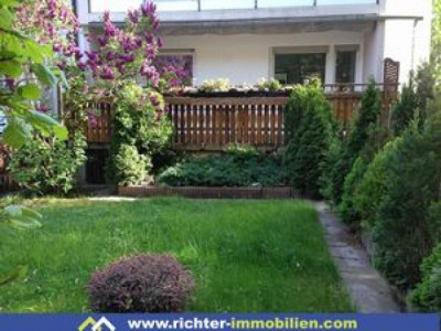 Traumwohnung fisch saniert mit großem Garten und Terrasse.