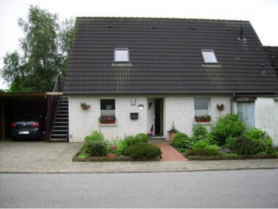 Gepflegtes Wohnhaus mit sep. Ferien-/Einliegerwohnung