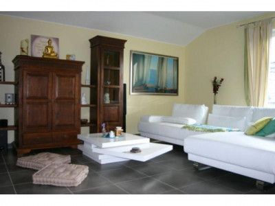 Provisionsfrei! Neubau über zwei Etagen