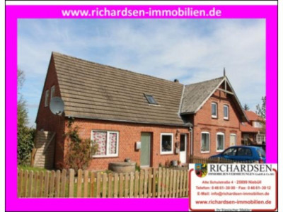Einfamilienhaus mit Einliegerwohnung und Ferienwohnung in Emmelsbüll-Horsbüll