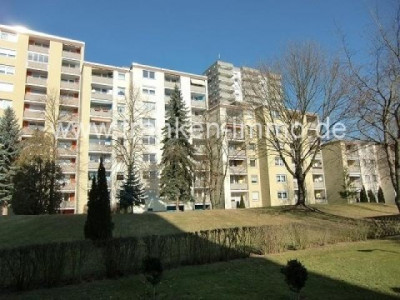 Gepflegte 3 Zi.-Wohnung mit Balkon und Stellplatz in Stein