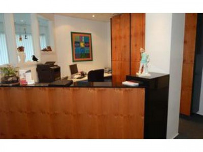 ** Theo Büscher Immobilien ** Schönes Ladenlokal, auch als Praxis-/ Bürofläche geeignet, im Zentrum von Gronau zu vermieten