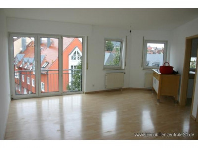 Helle schöne 3 Zimmer Zentrumswohnung mit traumhaften Ausblick!