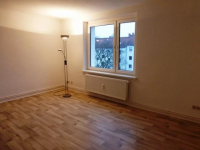 Große Familienwohnung!