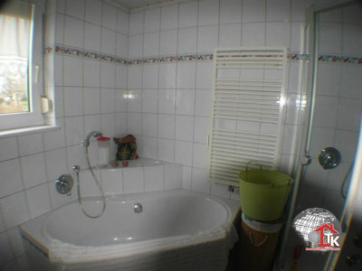 Helle 3 Zimmer-Wohnung mit Einbauküche und Terrasse in Bechhofen OT